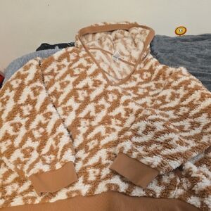 PINK Victoria's Secret Tan and Cream Textured Sweater